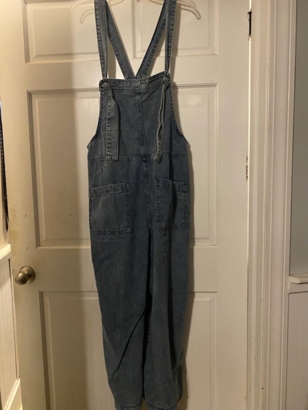 Easel blue jean overalls, size large